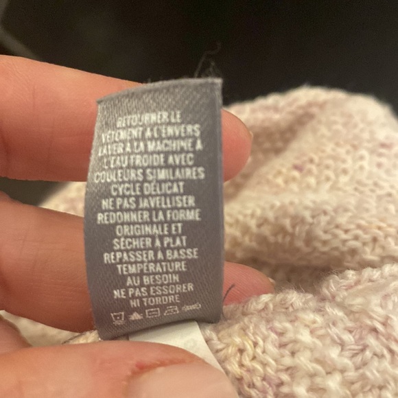 ❤️All $20 items in my closet are 2/$30❤️Knit cropped Halter Sweater - Picture 5 of 5